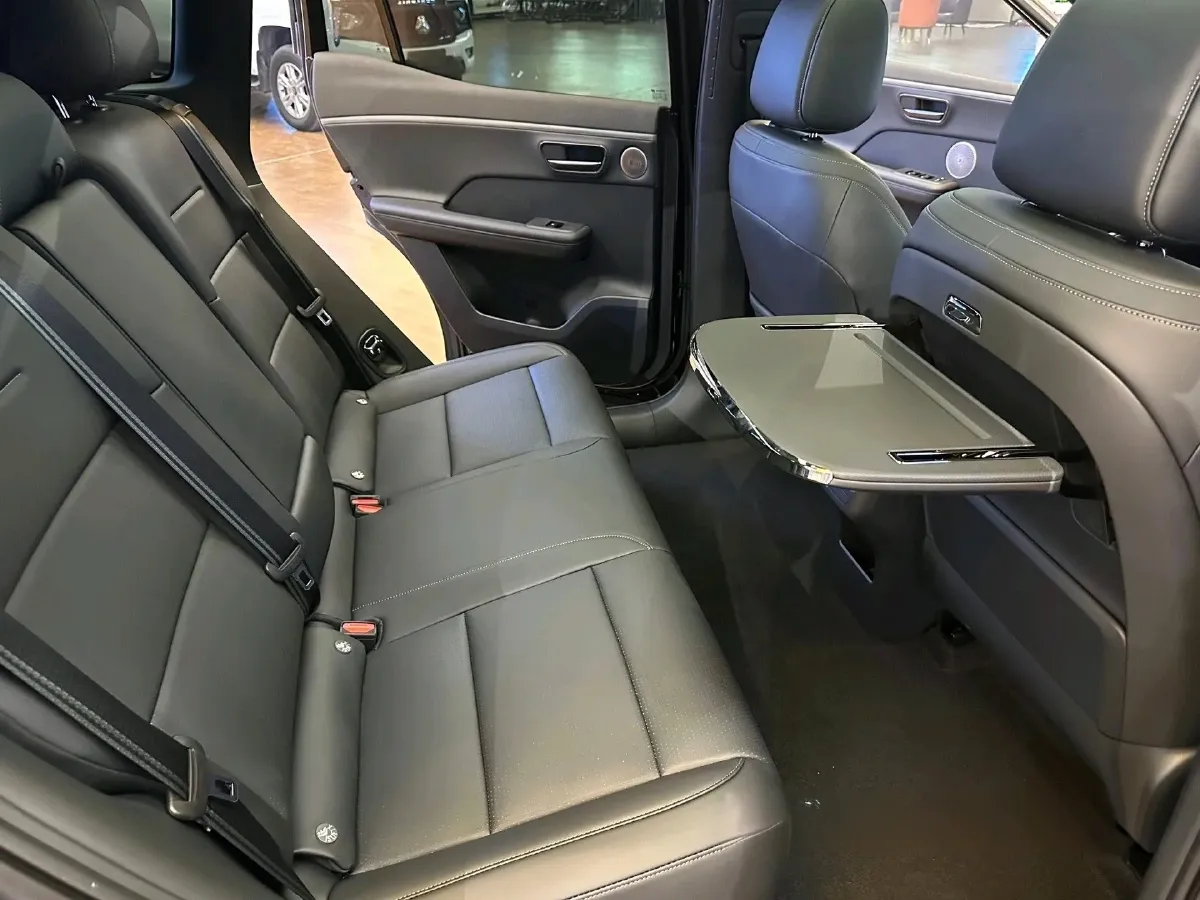 2025 Toyota BZ3X BEV 58.37KWH,autocango,china used car exporter,china ev exporter,chinese used car exporter,chinese used ev exporter