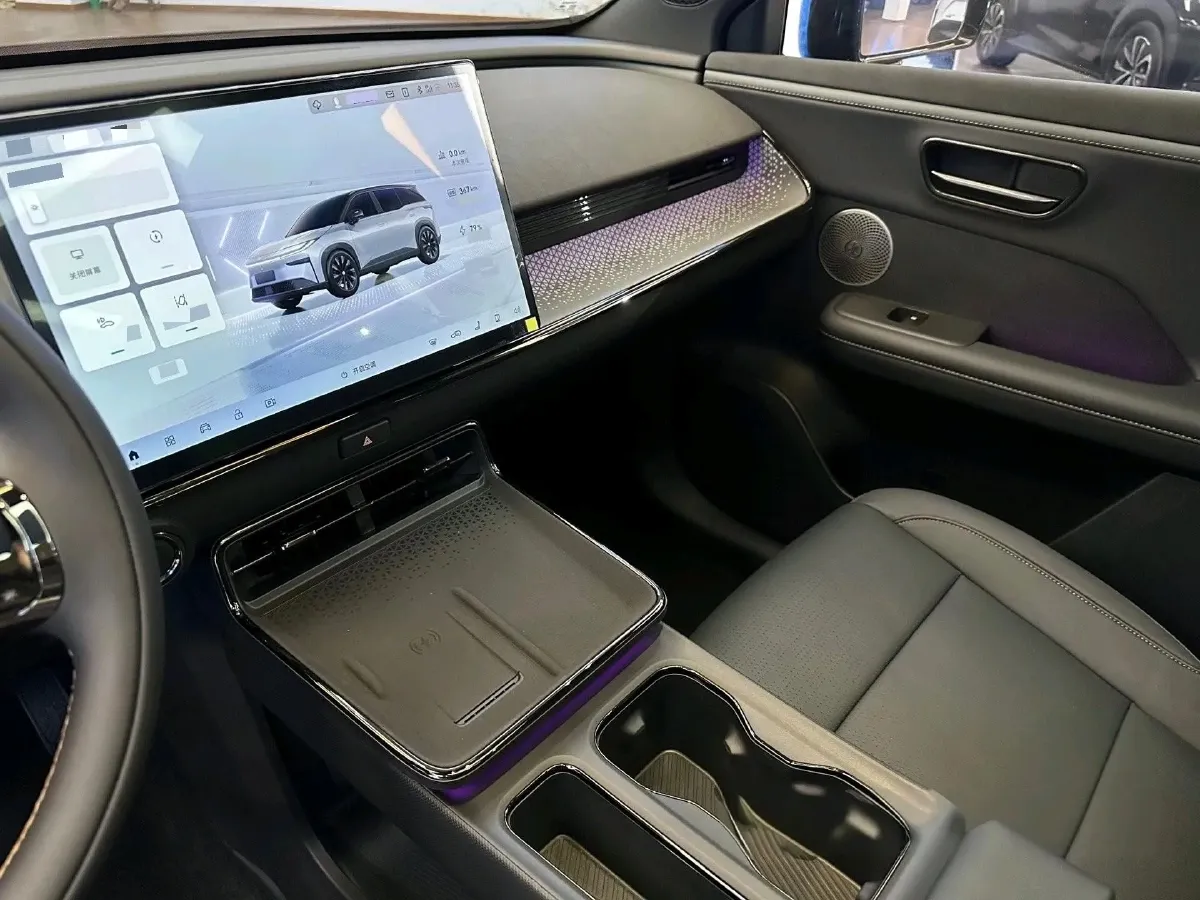 2025 Toyota BZ3X BEV 58.37KWH,autocango,china used car exporter,china ev exporter,chinese used car exporter,chinese used ev exporter