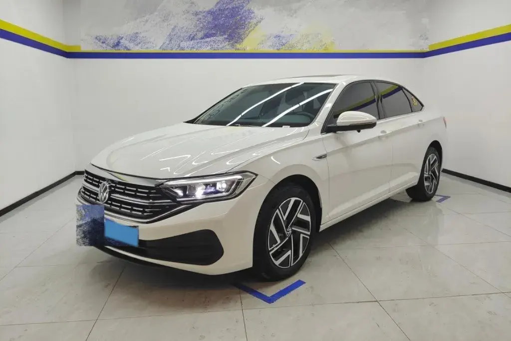 2023 Volkswagen Sagitar 1.5T 160HP L4 7DCT