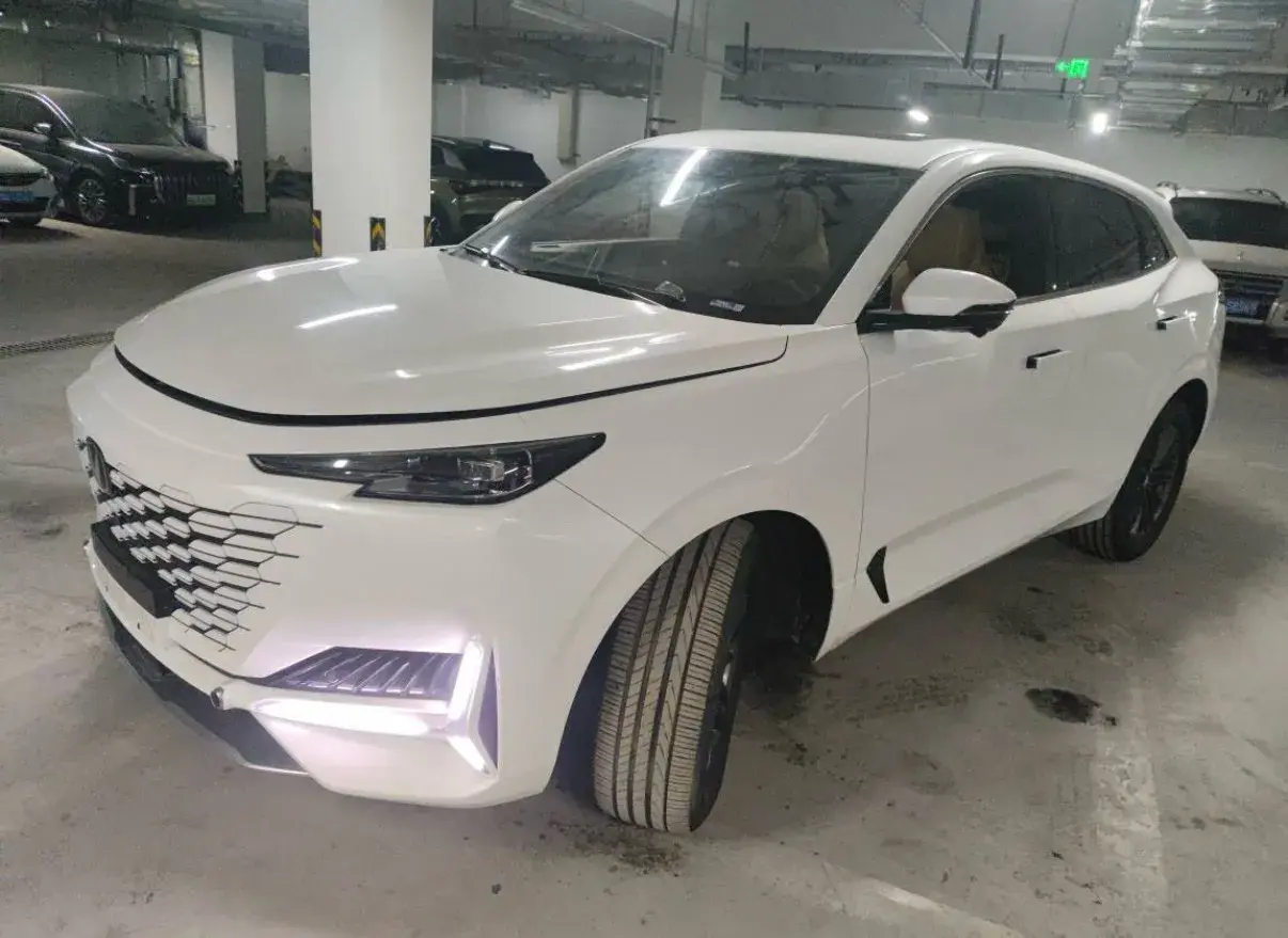 2024 ChangAn UNI-K 2.0T 233HP L4 8AT