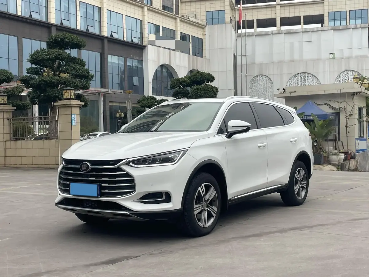 2018 BYD Tang 2.0T 205HP L4 6AT