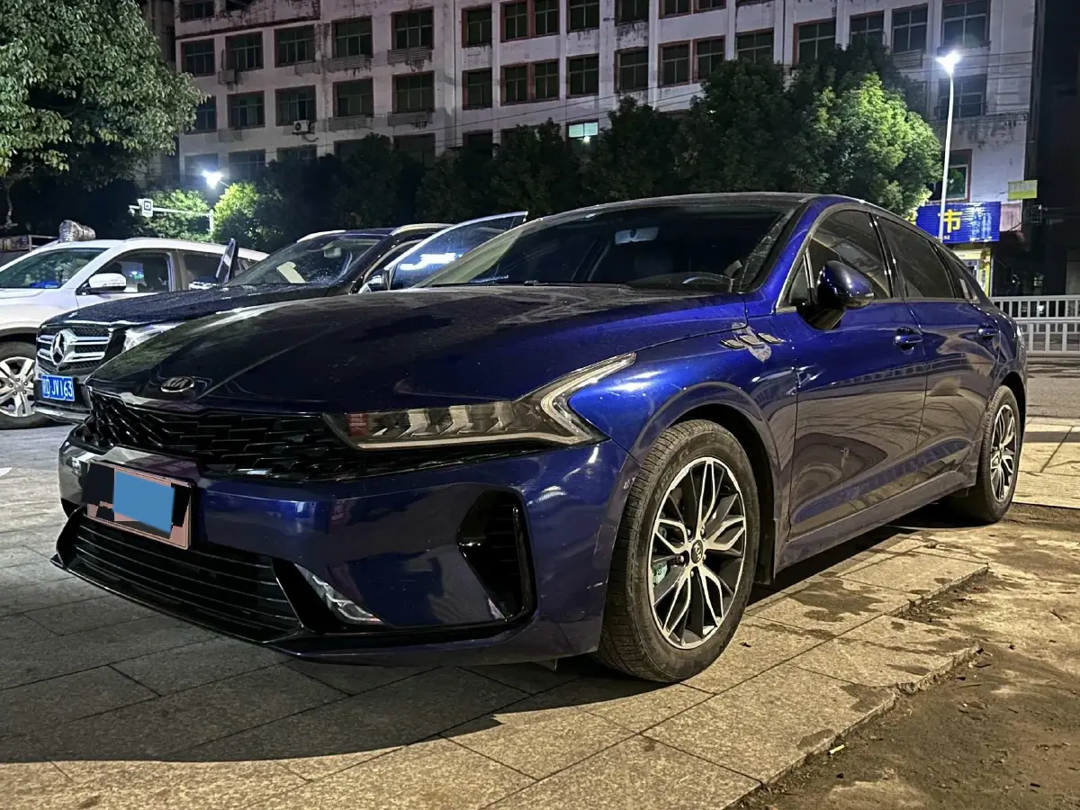 2020 Kia K5 1.5T 170HP L4 7DCT