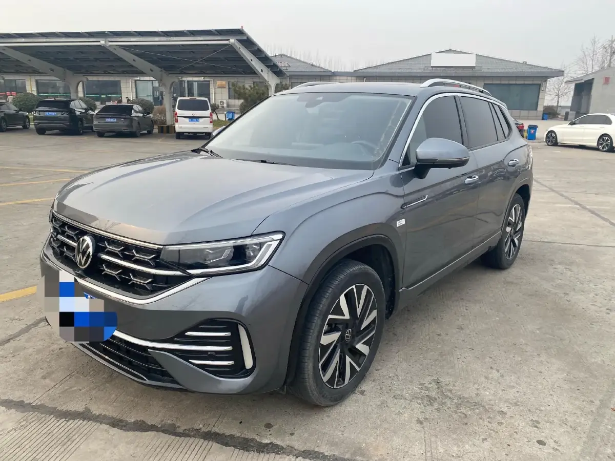 2023 Volkswagen Tayron 2.0T 186HP L4 7DCT