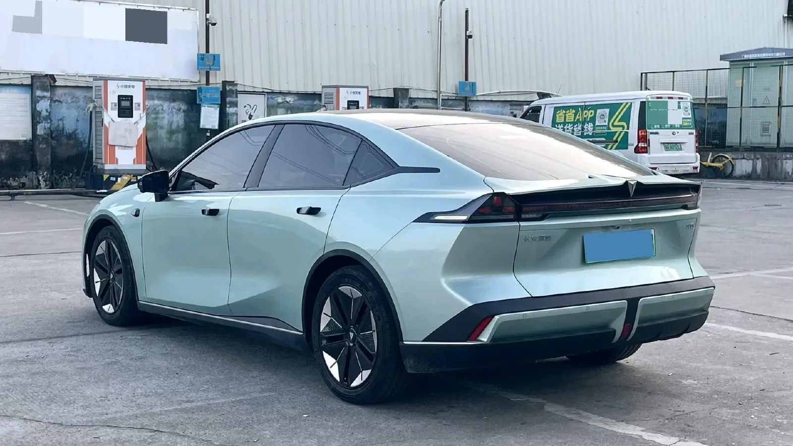 2022 DongFeng Forthing LingZhi EV BEV 68.4KWH,autocango,china used car exporter,china ev exporter,chinese used car exporter,chinese used ev exporter