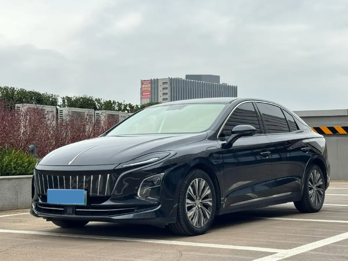 2022 HongQi E-QM5 BEV 54KWH