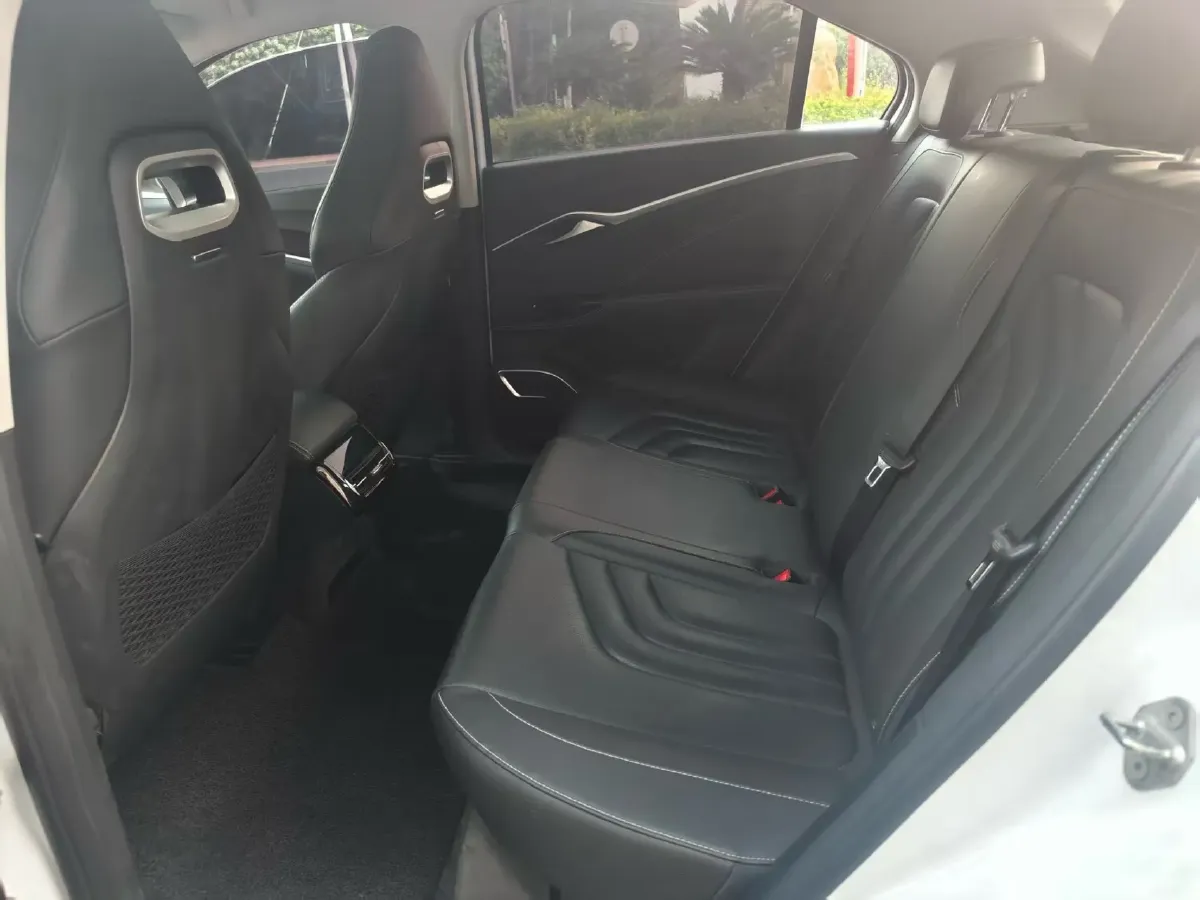 2022 Venucia Grand V 1.5T 190HP L4 7DCT,autocango,china used car exporter,china ev exporter,chinese used car exporter,chinese used ev exporter