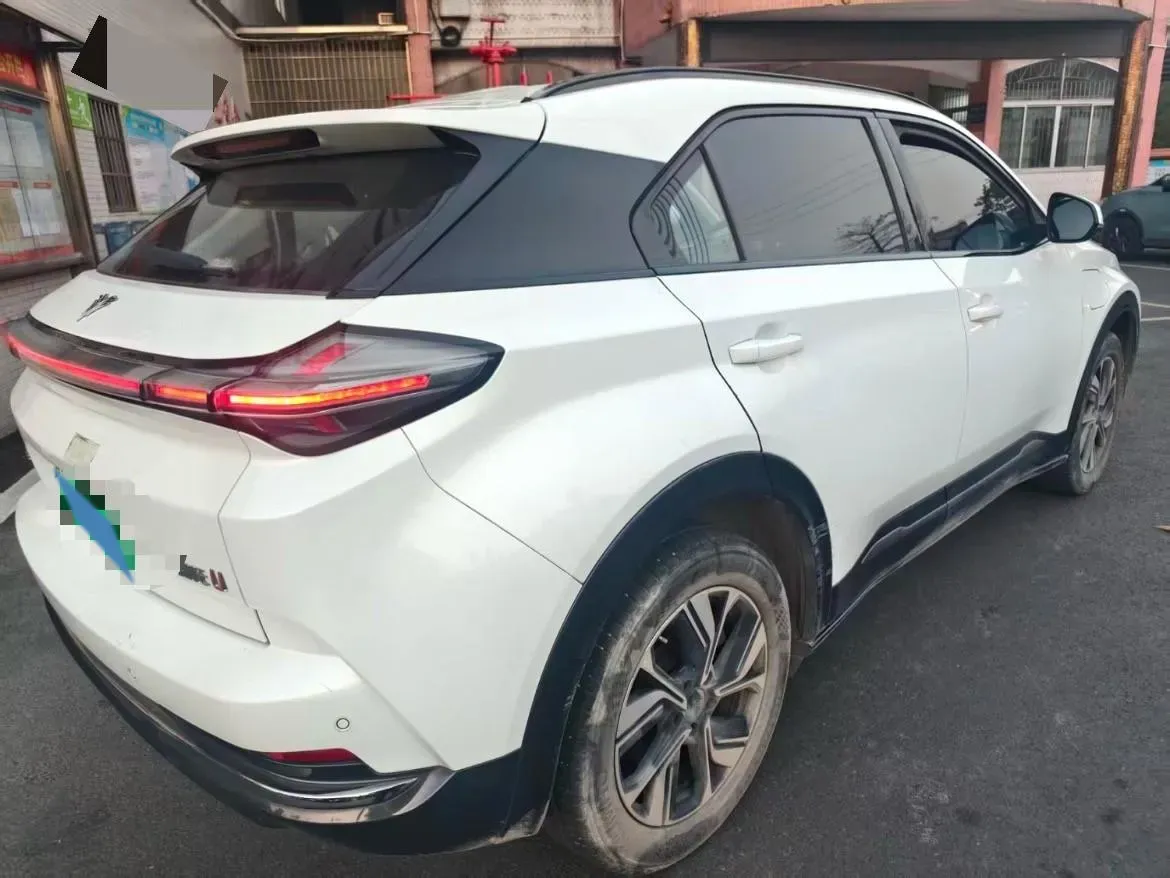 2022 Venucia Grand V 1.5T 190HP L4 7DCT,autocango,china used car exporter,china ev exporter,chinese used car exporter,chinese used ev exporter