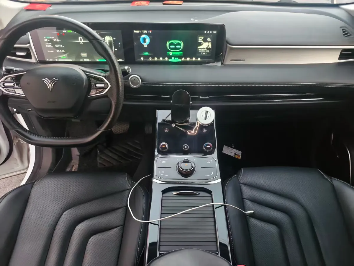 2022 Venucia Grand V 1.5T 190HP L4 7DCT,autocango,china used car exporter,china ev exporter,chinese used car exporter,chinese used ev exporter