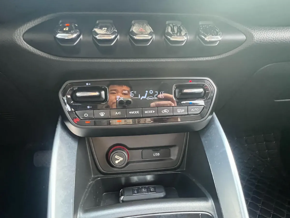 2019 Geely Emgrand GS 1.8L 133HP L4 6MT,autocango,china used car exporter,china ev exporter,chinese used car exporter,chinese used ev exporter