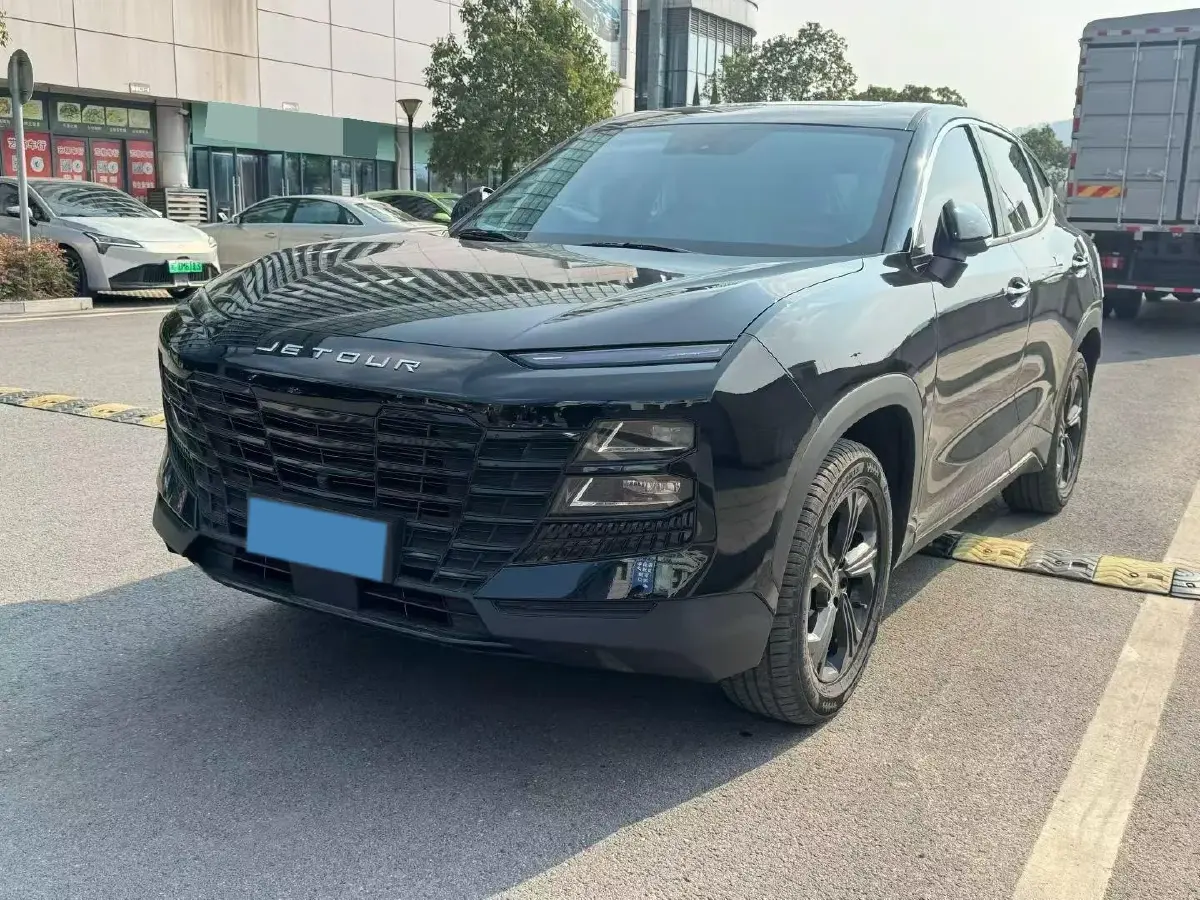 2025 Jetour DASHING 1.5T 156HP L4 6DCT