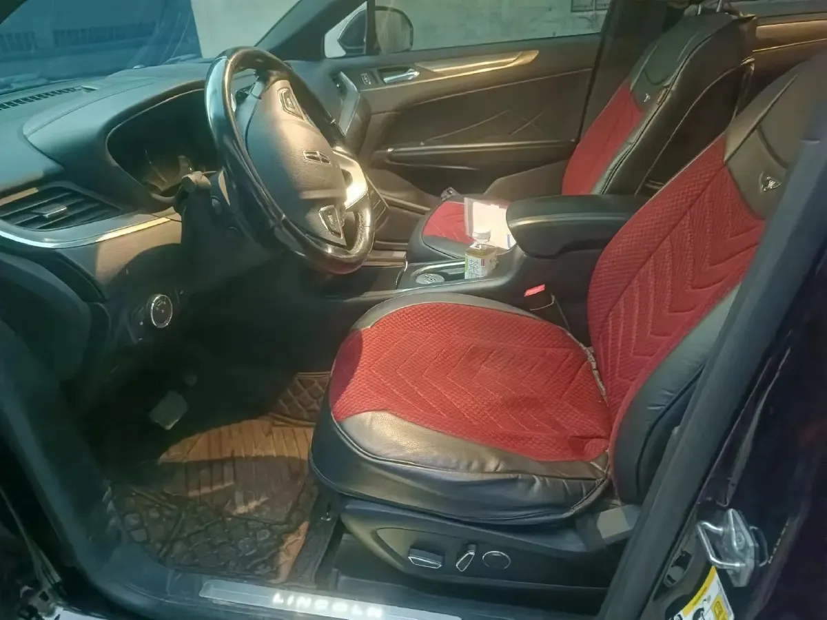 2018 Lincoln MKC 2.0T 203HP L4 6AT,autocango,china used car exporter,china ev exporter,chinese used car exporter,chinese used ev exporter