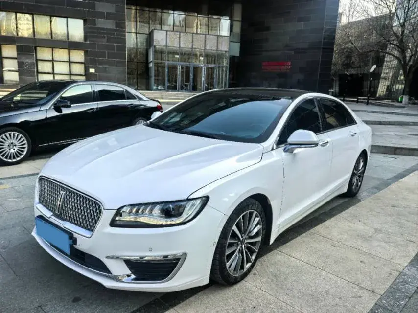 2018 Lincoln MKZ 2.0T 203HP L4 6AT