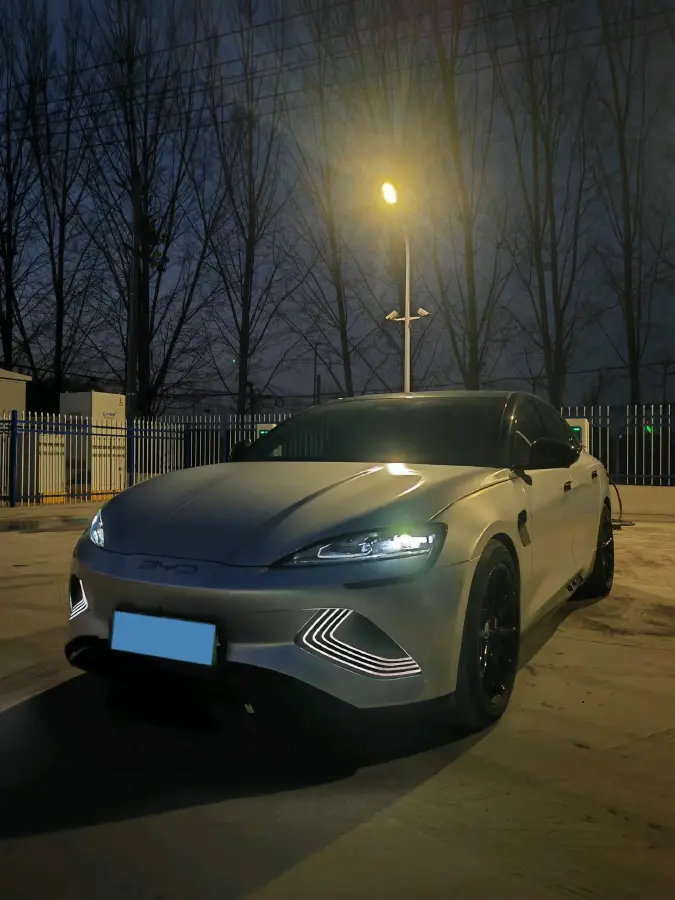 2022 AITO AITO M5 Range Extended 125HP REEV 40KWH