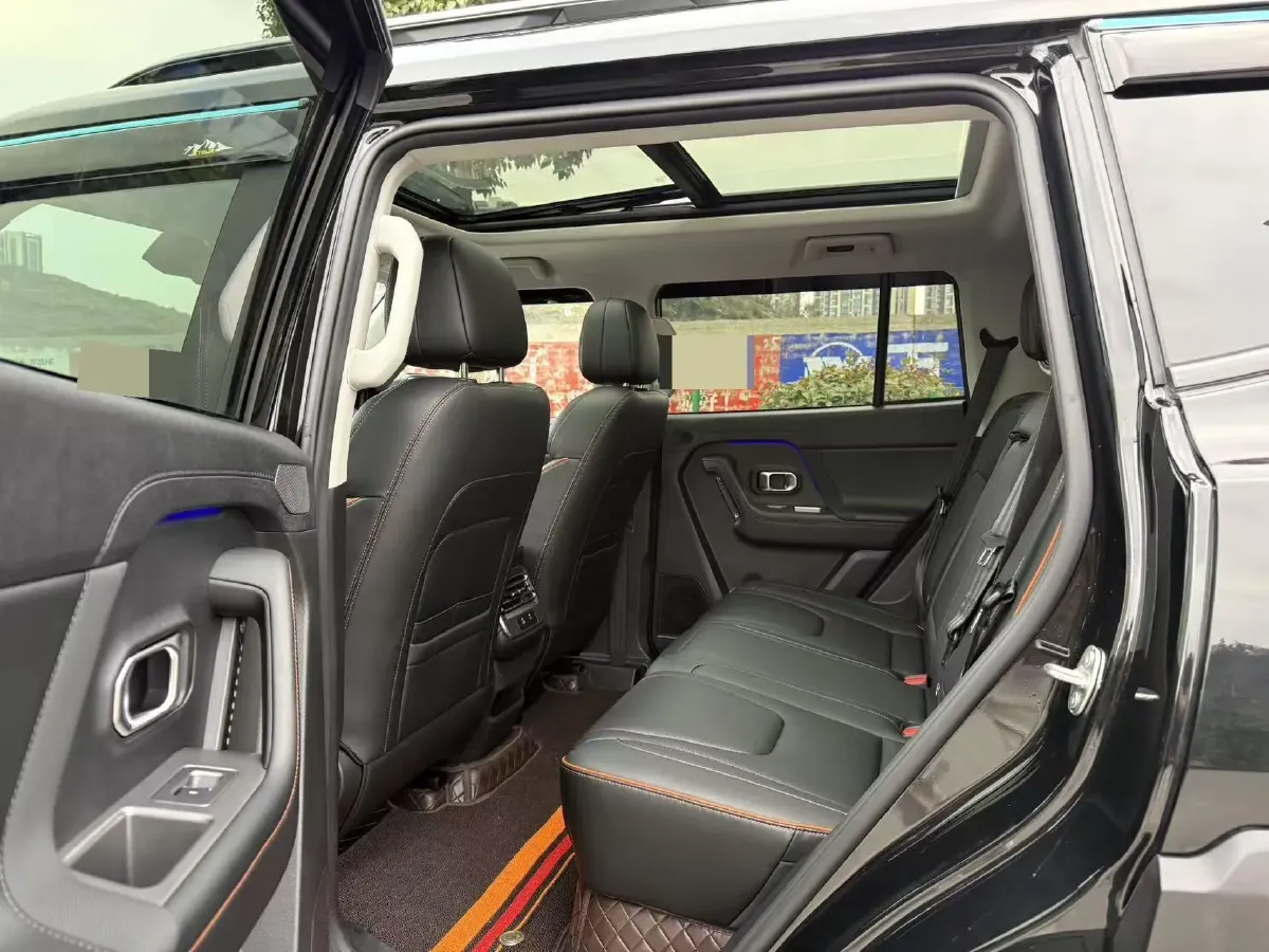 2025 Jetour Freeman 1.5T 184HP L4 7DCT,autocango,china used car exporter,china ev exporter,chinese used car exporter,chinese used ev exporter