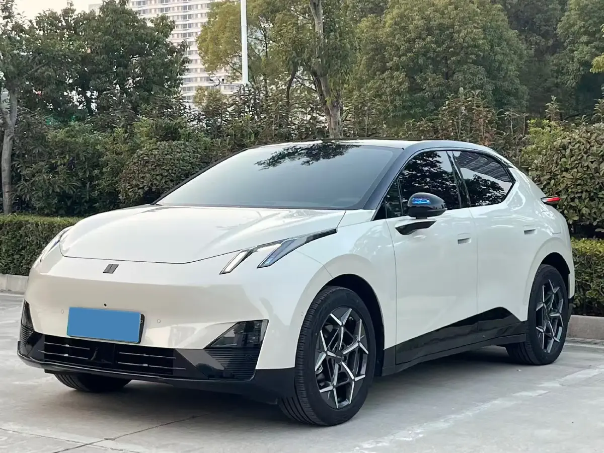 2025 Dongfeng Z9 2.0T 258HP L4 8AT