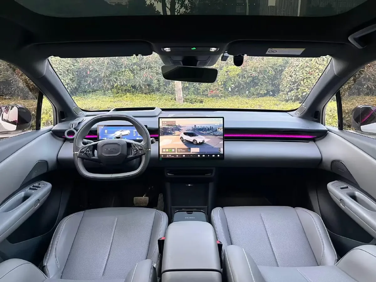 2025 Dongfeng Z9 2.0T 258HP L4 8AT,autocango,china used car exporter,china ev exporter,chinese used car exporter,chinese used ev exporter