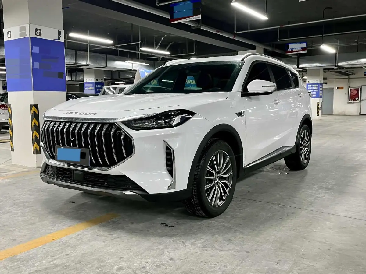 2025 Jetour X70 Plus 1.5T 156HP L4 6DCT