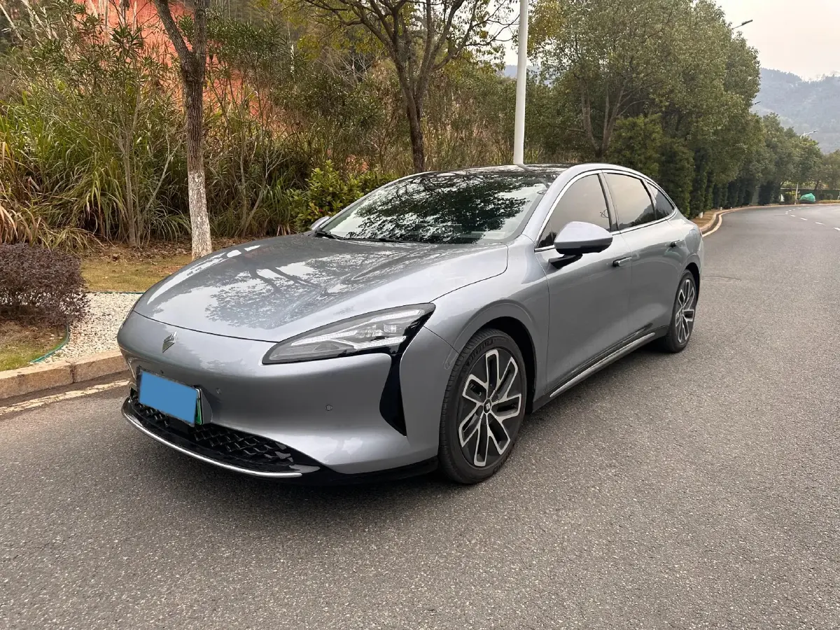 2025 BaoJun XiangJing BEV