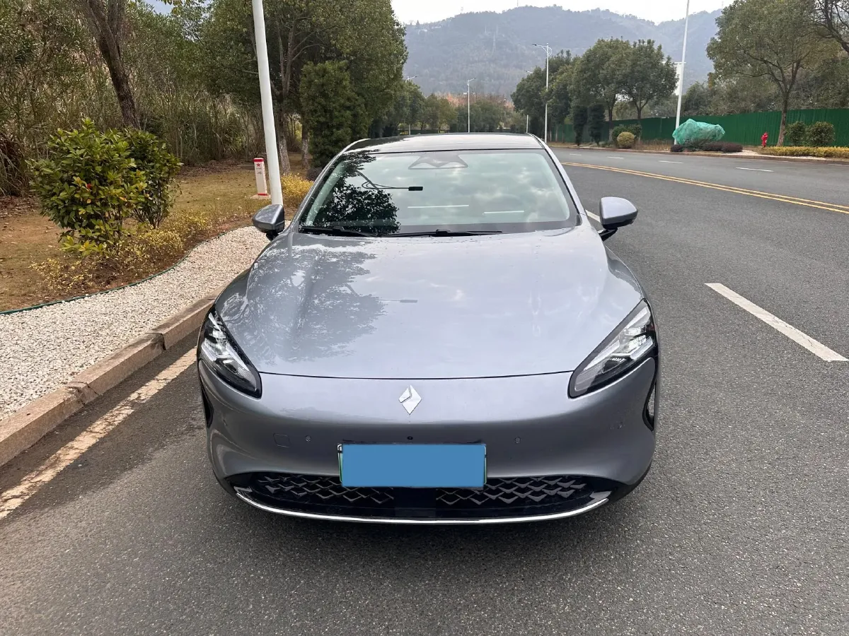 2025 BaoJun XiangJing BEV,autocango,china used car exporter,china ev exporter,chinese used car exporter,chinese used ev exporter