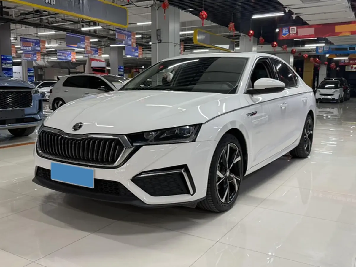 2022 Skoda Octavia 1.4T 150HP L4 7DCT