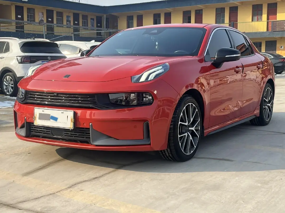 2019 LYNK&CO 03 2.0T 190HP L4 6AT