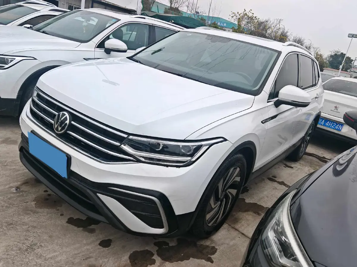2023 Volkswagen Tiguan L 1.5T 160HP L4 7DCT
