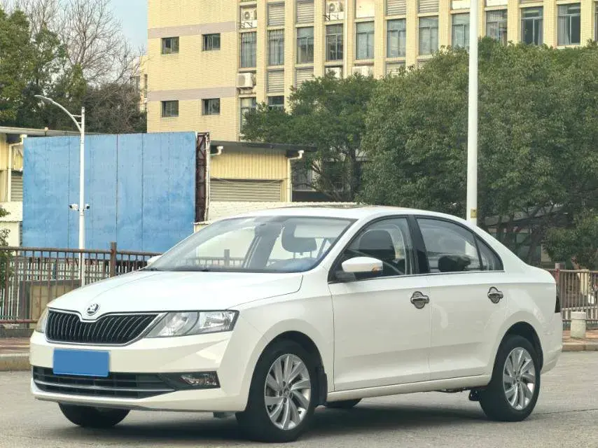 2018 Skoda Rapid 1.6L 110HP L4 6AT