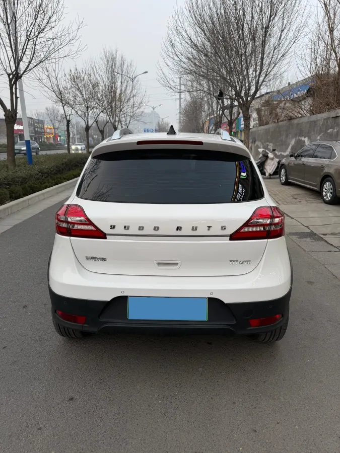 2022 DongFeng Fengon Fengon 500 1.5L 116HP L4 CVT,autocango,china used car exporter,china ev exporter,chinese used car exporter,chinese used ev exporter