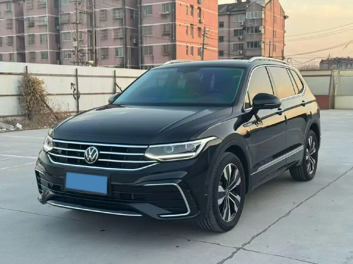 2024 Volkswagen Tiguan L 2.0T 186HP L4 7DCT