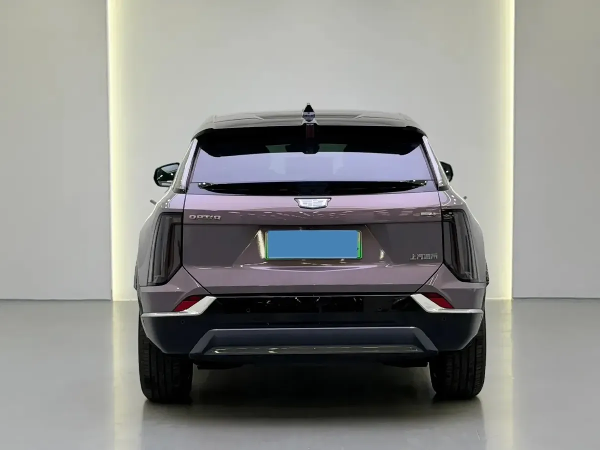 2024 Cadillac OPTIQ BEV 79.7KWH,autocango,china used car exporter,china ev exporter,chinese used car exporter,chinese used ev exporter