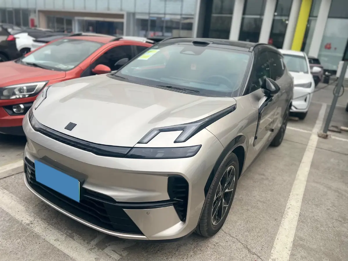 2026 LYNK&CO 08 EM-P 1.5T 163HP L4 3DHT PHEV