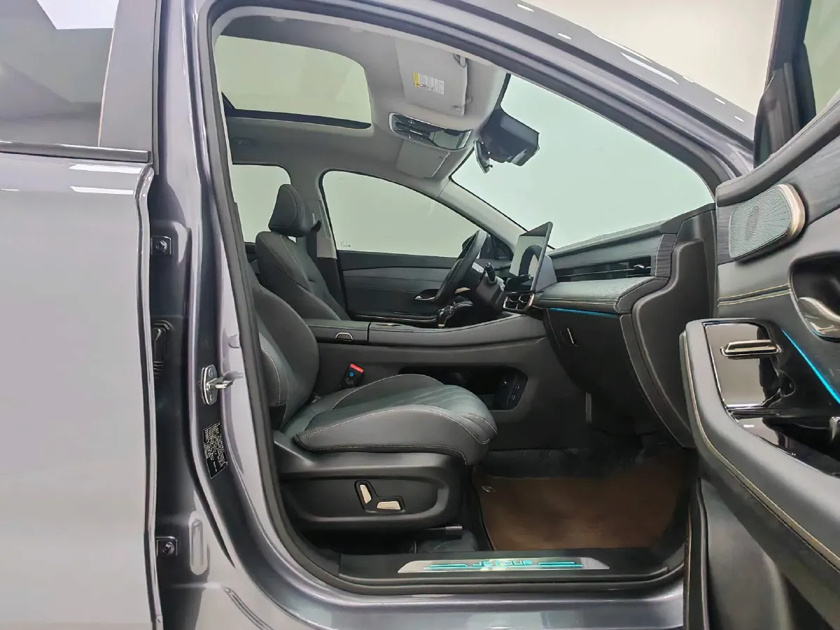 2025 Jetour X90 C-DM 1.5T 156HP L4 2DHT PHEV,autocango,china used car exporter,china ev exporter,chinese used car exporter,chinese used ev exporter