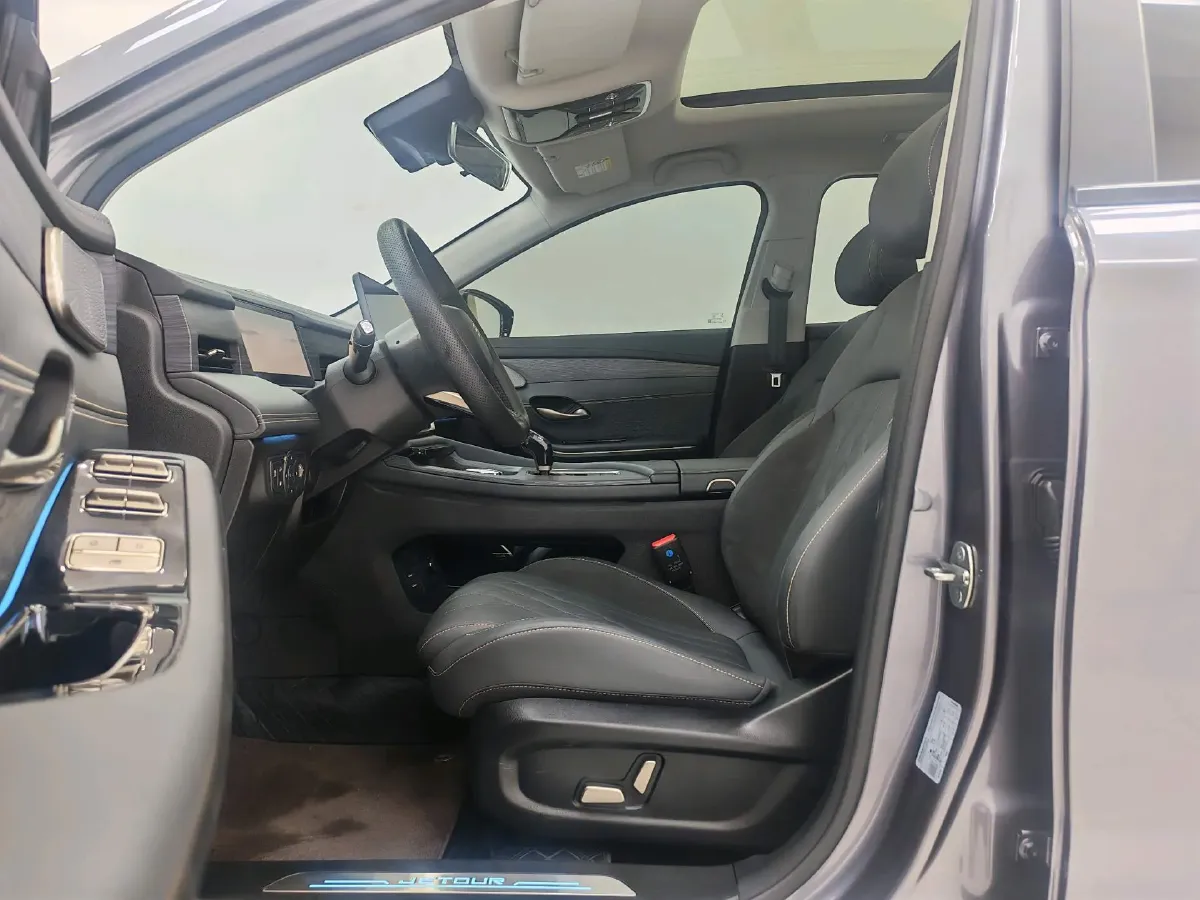 2025 Jetour X90 C-DM 1.5T 156HP L4 2DHT PHEV,autocango,china used car exporter,china ev exporter,chinese used car exporter,chinese used ev exporter