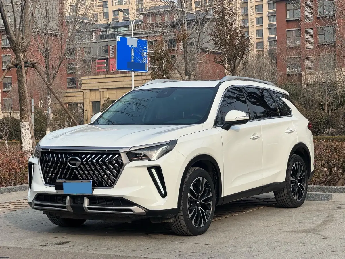 2022 GAC Trumpchi GS4 Plus 2.0T 252HP L4 6AT