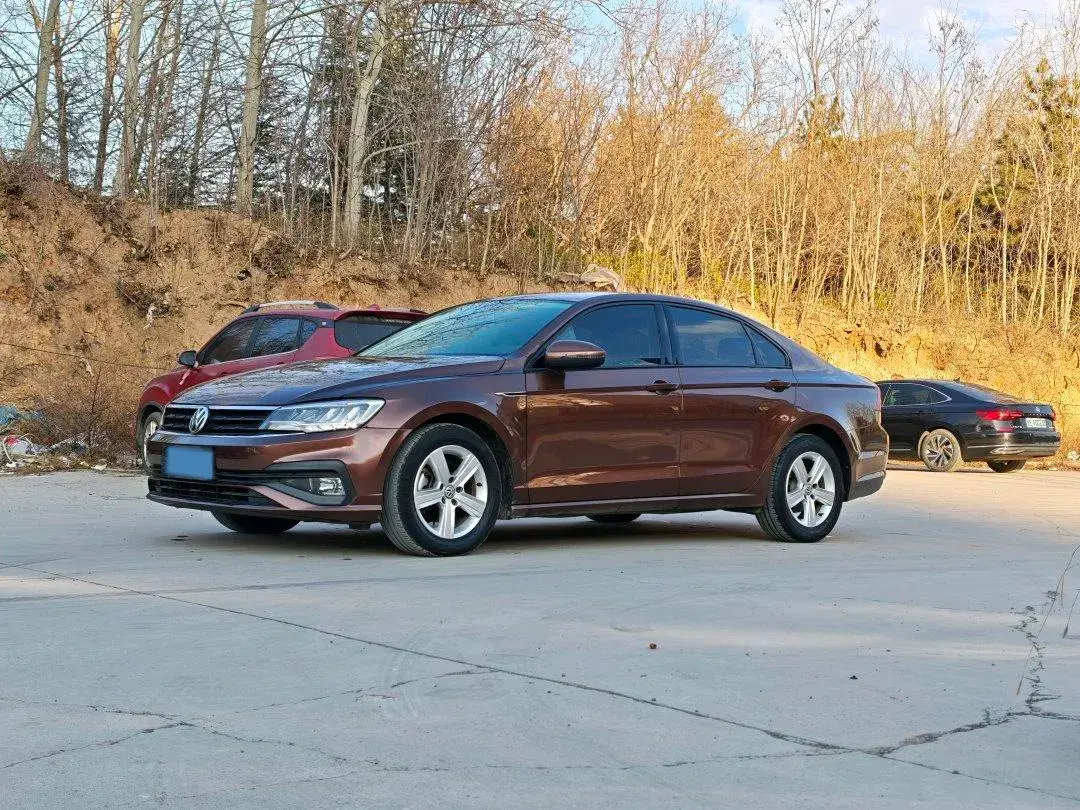 2019 Volkswagen T-Cross 1.4T 150HP L4 7DCT