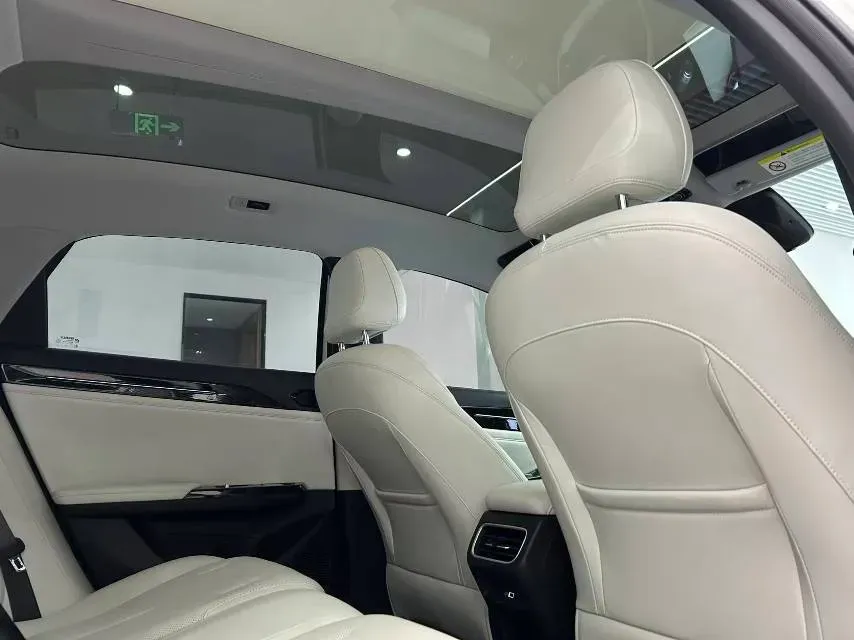 2023 Geely Galaxy L6 1.5T 163HP L4 3DHT PHEV,autocango,china used car exporter,china ev exporter,chinese used car exporter,chinese used ev exporter