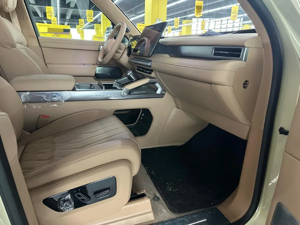 2025 M Hero WarriorM817 1.5T 197HP L4 2DHT PHEV,autocango,china used car exporter,china ev exporter,chinese used car exporter,chinese used ev exporter