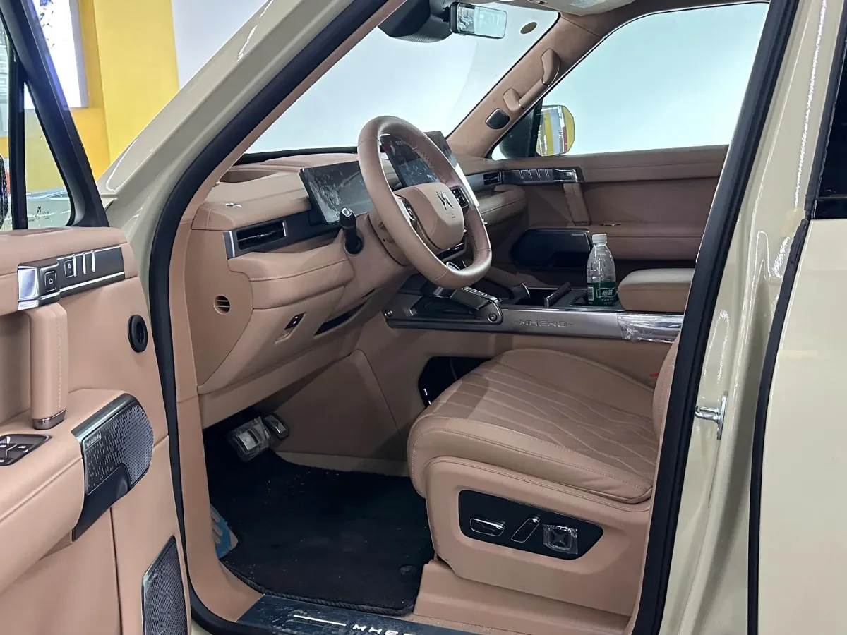 2025 M Hero WarriorM817 1.5T 197HP L4 2DHT PHEV,autocango,china used car exporter,china ev exporter,chinese used car exporter,chinese used ev exporter