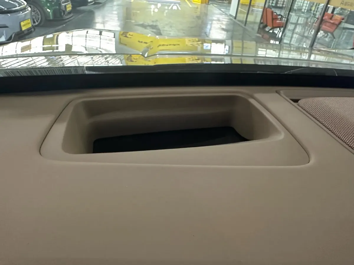 2025 M Hero WarriorM817 1.5T 197HP L4 2DHT PHEV,autocango,china used car exporter,china ev exporter,chinese used car exporter,chinese used ev exporter