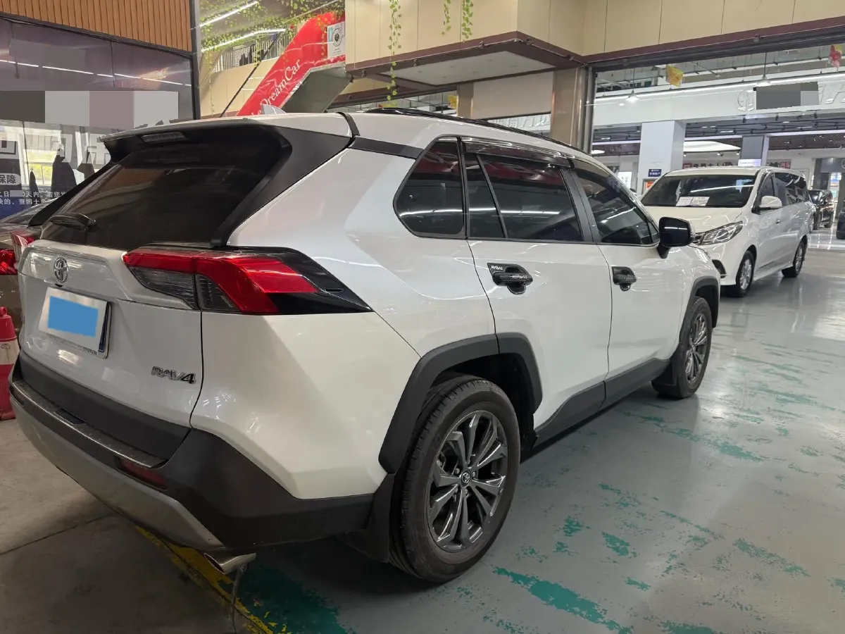 2023 Toyota RAV4 2.0L 171HP L4 CVT,autocango,china used car exporter,china ev exporter,chinese used car exporter,chinese used ev exporter