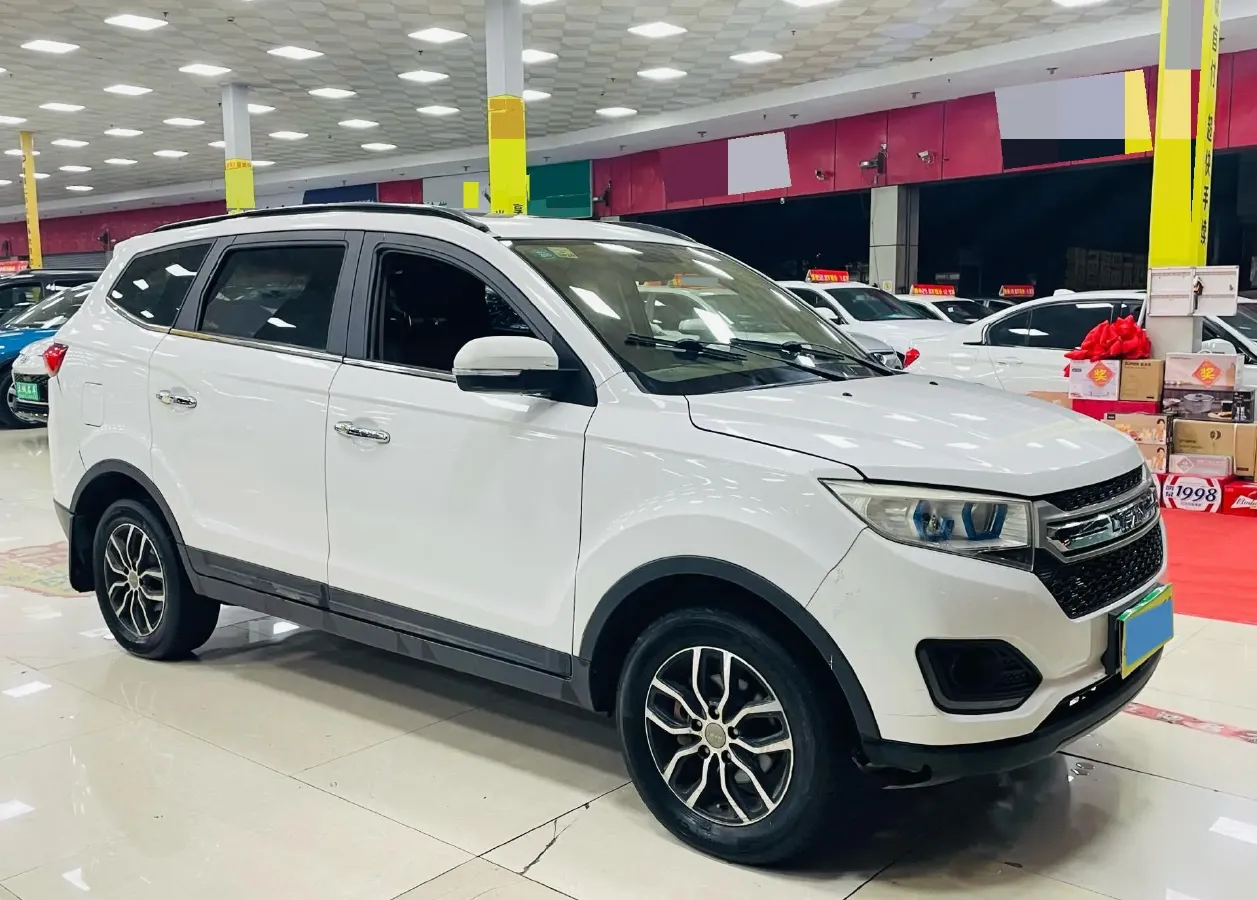 2016 LiFan MaiWei 1.5L 109HP L4 5MT,autocango,china used car exporter,china ev exporter,chinese used car exporter,chinese used ev exporter