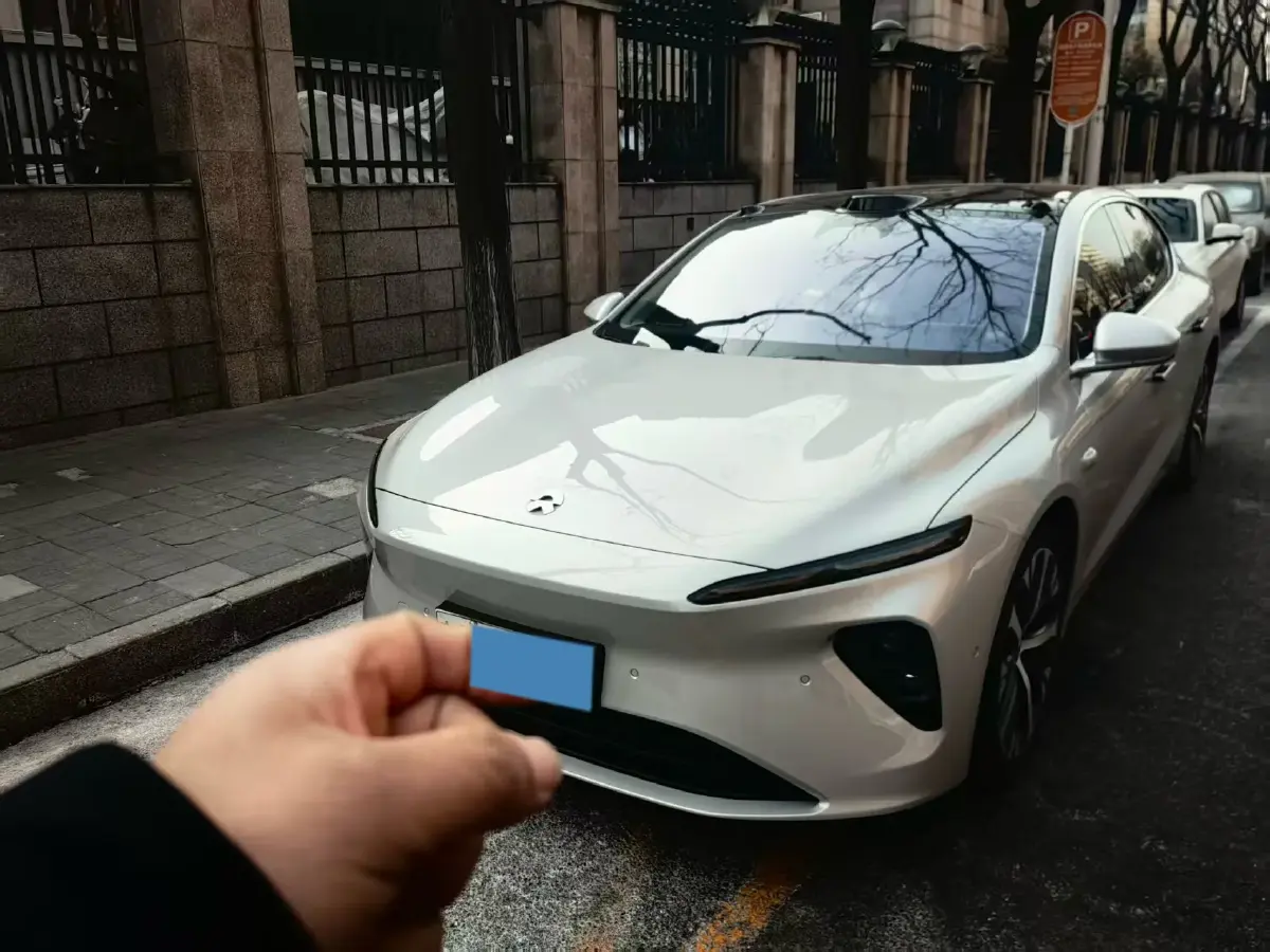 2024 NIO ET7 BEV 75KWH