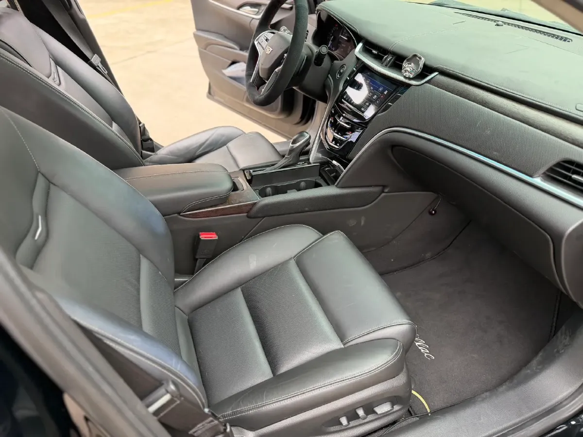 2018 Cadillac XTS 2.0T 269HP L4 6AT,autocango,china used car exporter,china ev exporter,chinese used car exporter,chinese used ev exporter