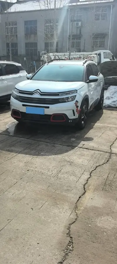 2017 Citroen C5 Aircross 1.6T 167HP L4 6AT