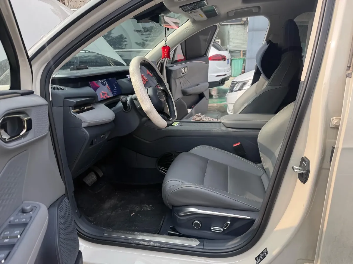 2024 LYNK&CO 06 EM-P 1.5L 120HP L4 3DHT PHEV 19.09KWH,autocango,china used car exporter,china ev exporter,chinese used car exporter,chinese used ev exporter