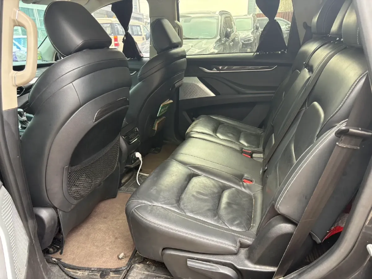 2017 MAXUS D90 2.0T 224HP L4 6AT,autocango,china used car exporter,china ev exporter,chinese used car exporter,chinese used ev exporter