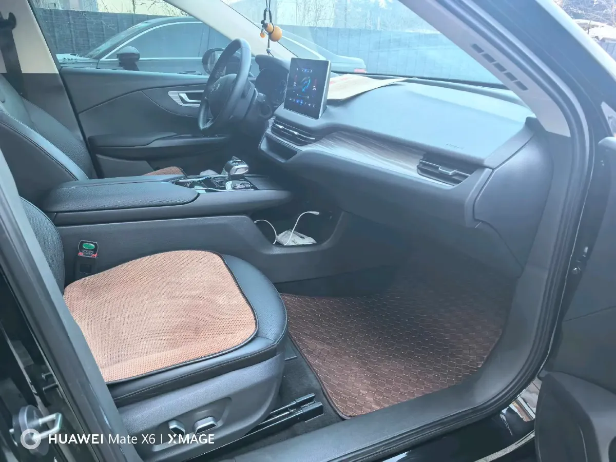 2024 HongQi E-QM5 BEV 72KWH,autocango,china used car exporter,china ev exporter,chinese used car exporter,chinese used ev exporter