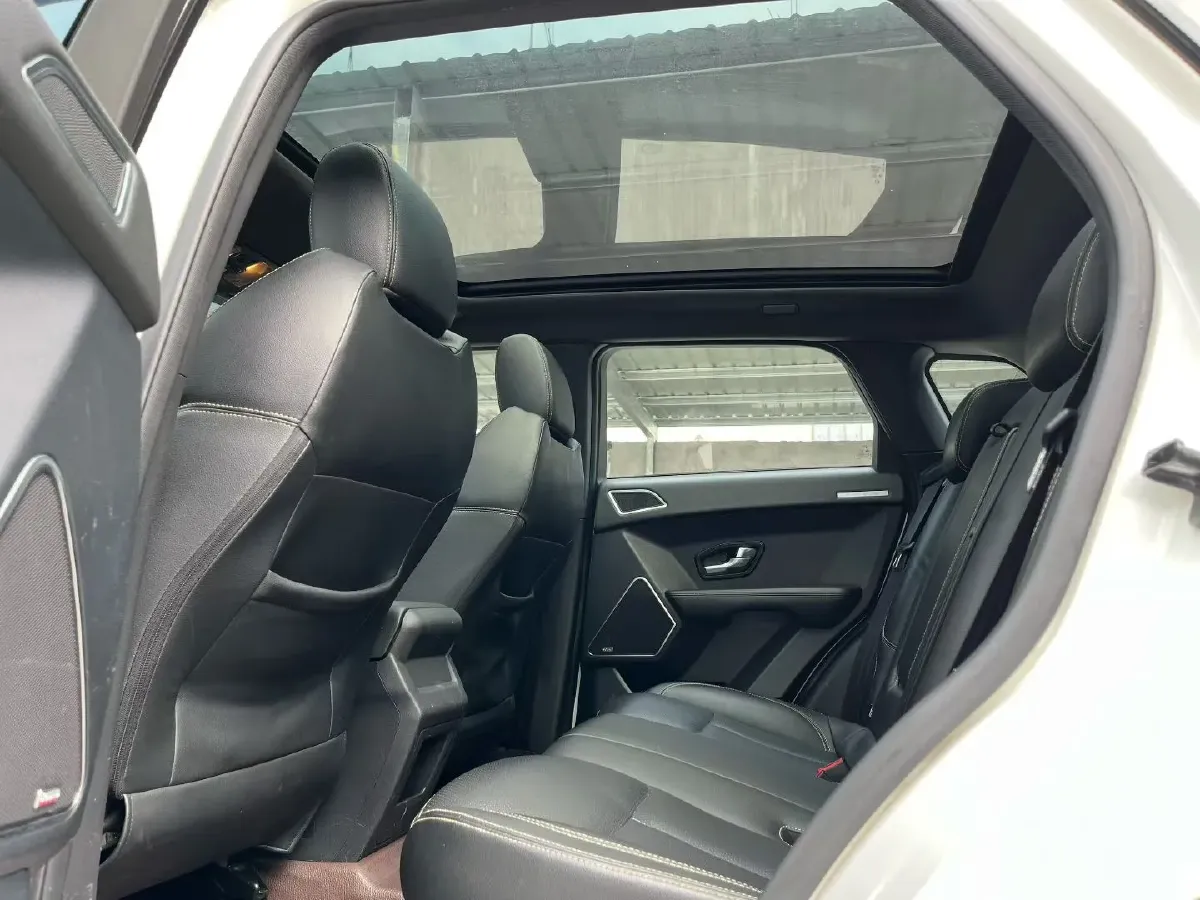 2018 Landwind X7 1.5T 163HP L4 8AT,autocango,china used car exporter,china ev exporter,chinese used car exporter,chinese used ev exporter