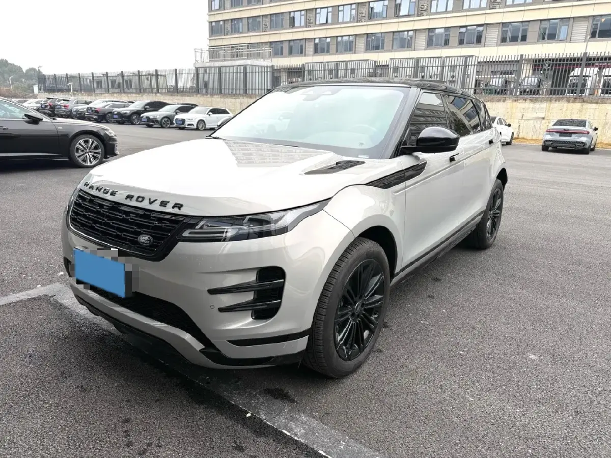 2024 Land Rover Range Rover Evoque 2.0T 249HP L4 9AT