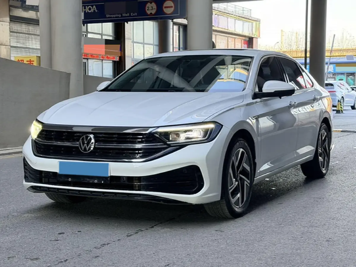 2023 Volkswagen Sagitar 1.4T 150HP L4 7DCT